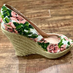 Betsey Johnson Floral Wedges size 7.5